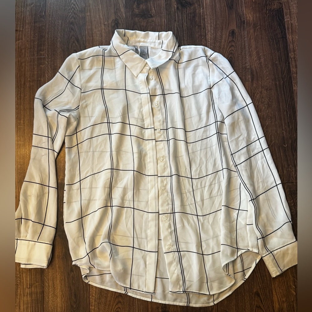 H&M White blouse with black checker pattern